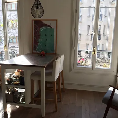Cozy Flat In Апартаменты Париж
