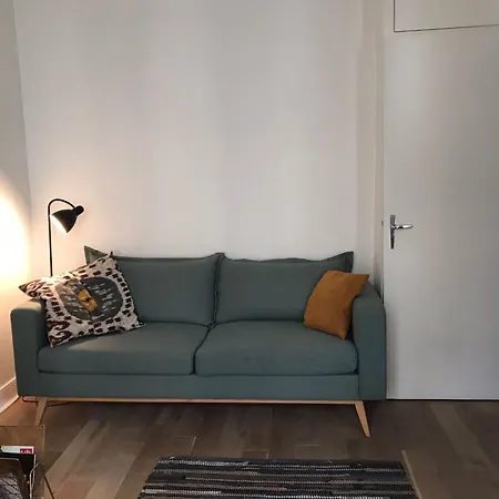 Апартаменты Cozy Flat In Париж
